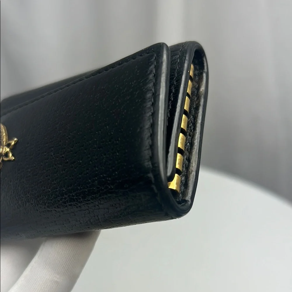 GUCCI Black Leather six key holder with Gold Bee